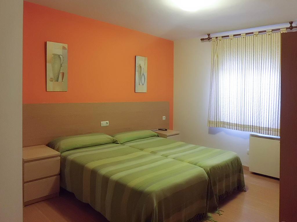 Hostal Caracas Lalín Exterior photo